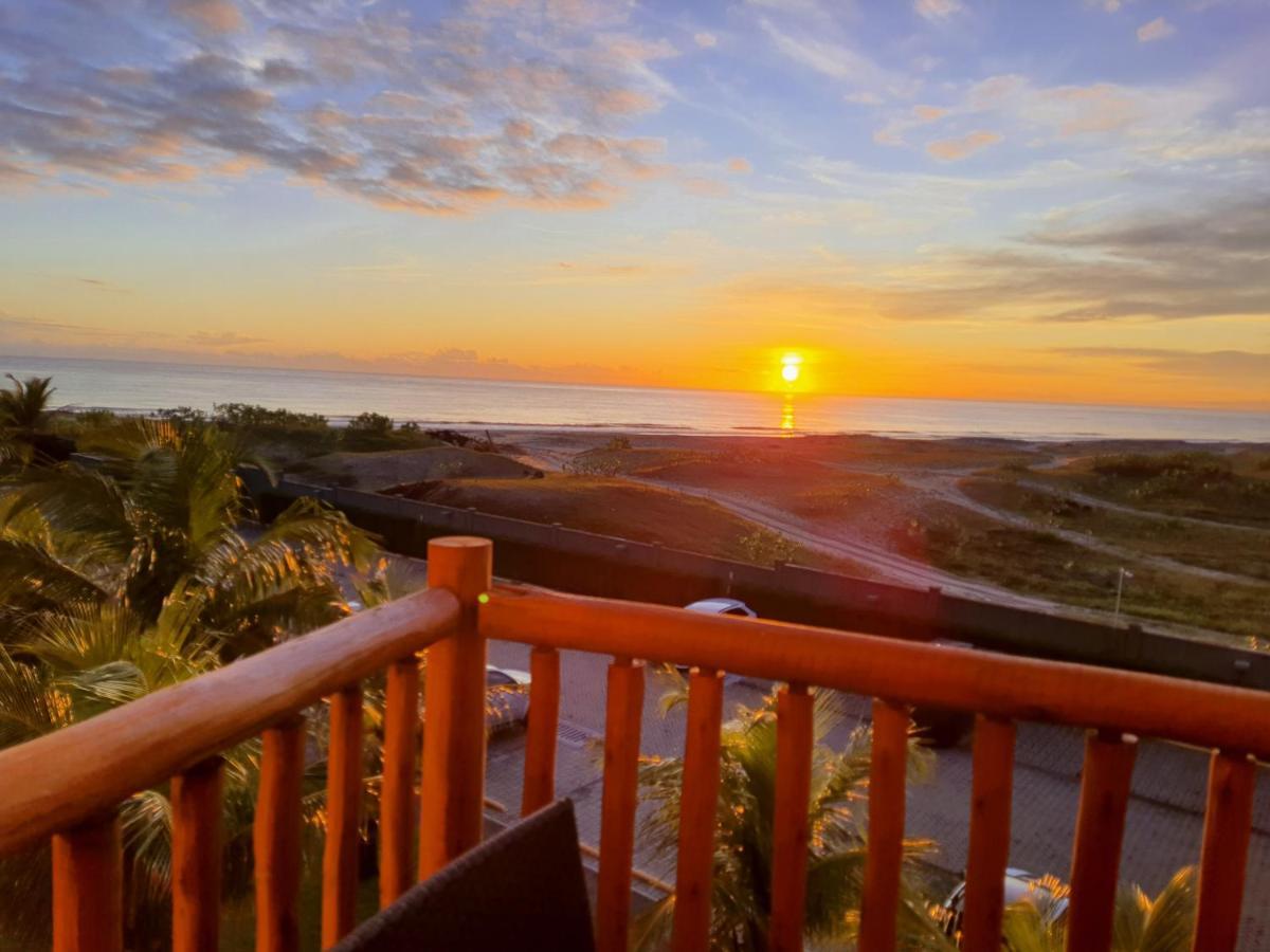 Paraiso Frente Mar!! 04 Pessoas-Pe Na Areia Vg Sun Cumbuco-Hidro, Sauna, Academia, Piscina,Cozinha Completa, Wifi, Parquinho Infantil Екстериор снимка